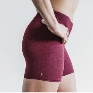 Nobull Mid-Rise Short 4” - Wine Heather